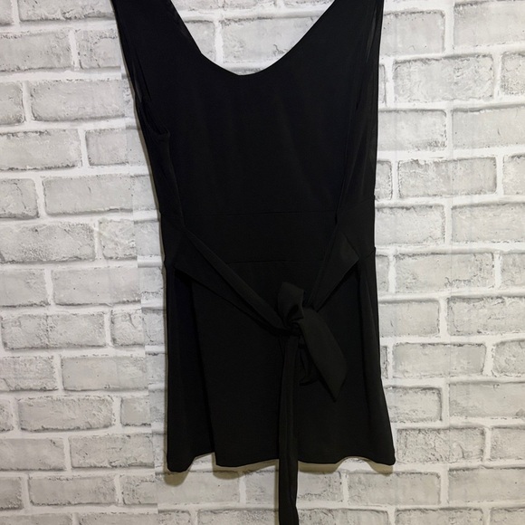 Ricki's Elegant Black Sleeveless blouse - Picture 6 of 9